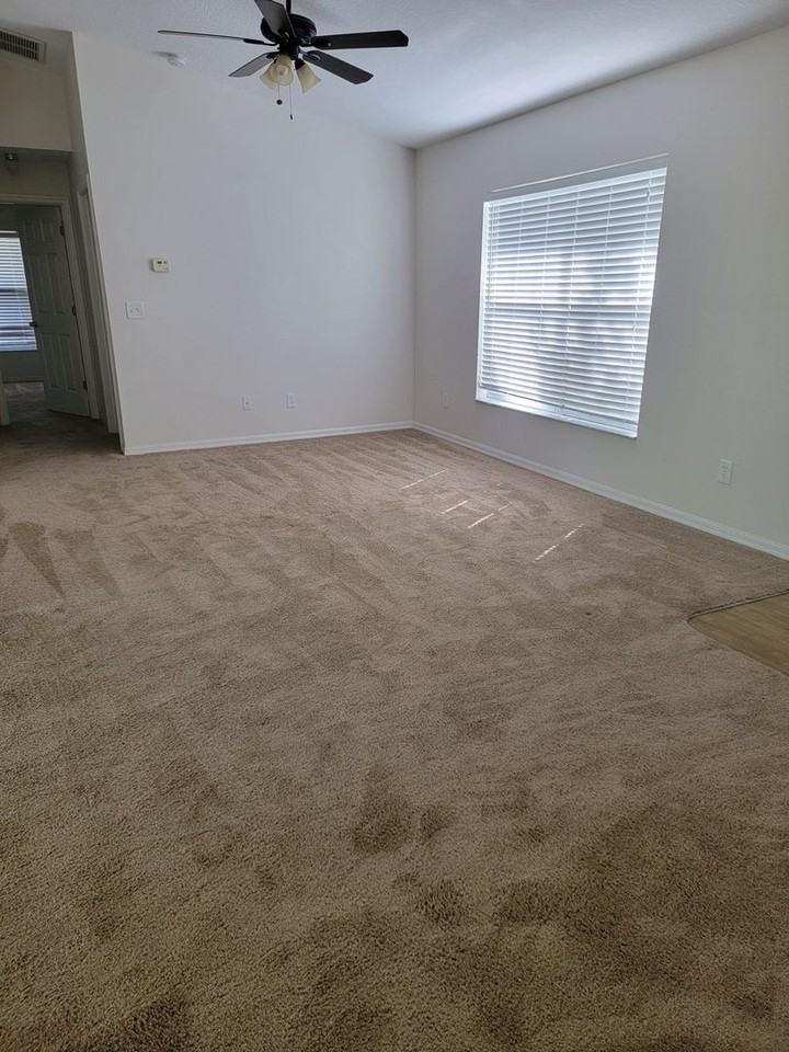 8464 N Bolder Dr - Photo 3 of 14