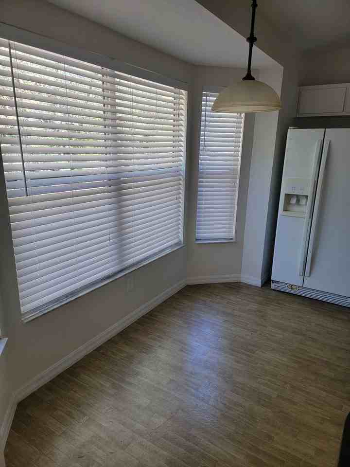 8464 N Bolder Dr - Photo 5 of 14