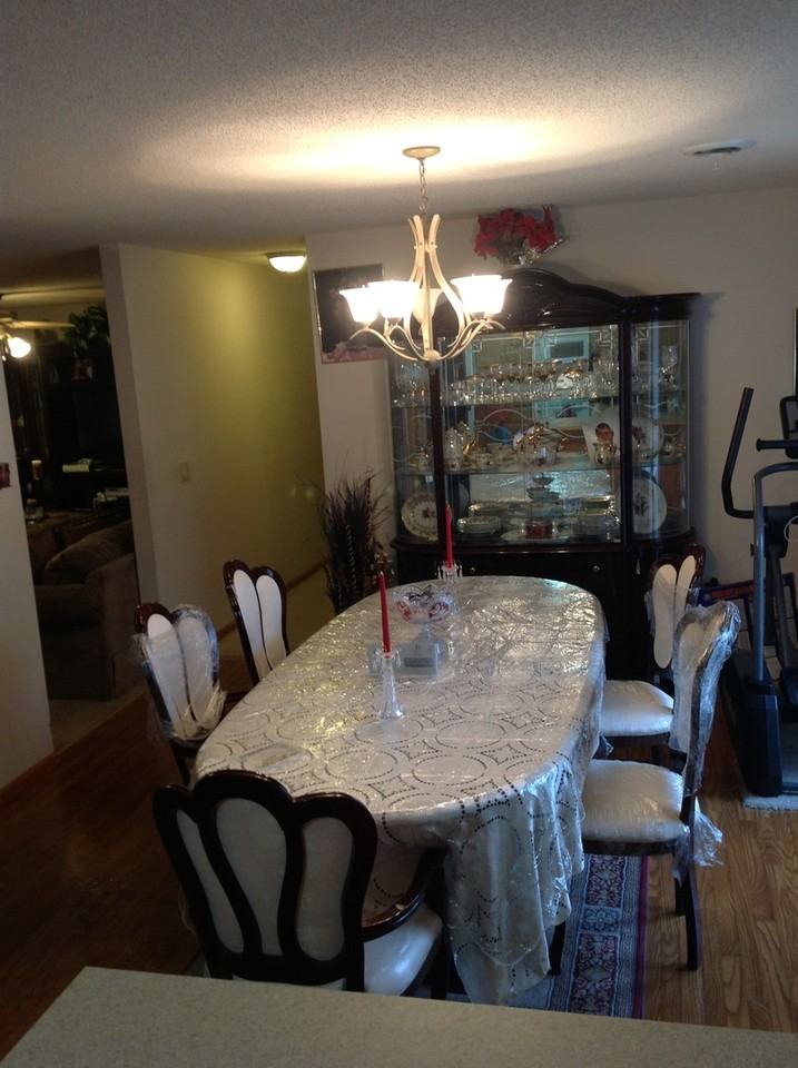 511 Clydesdale Cir - Photo 3 of 15