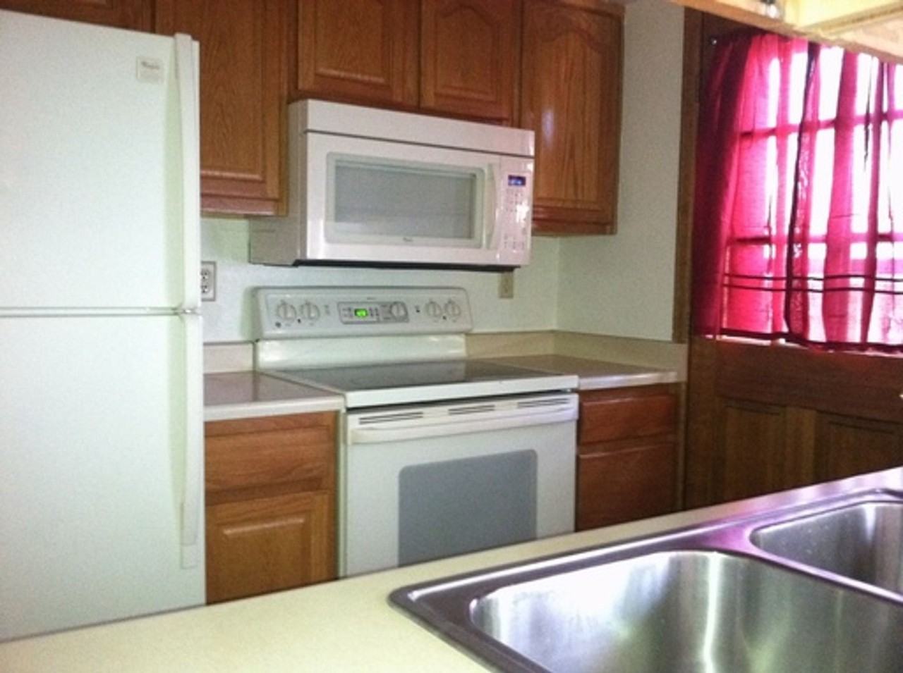 3860 S Evanston St - Photo 3 of 9