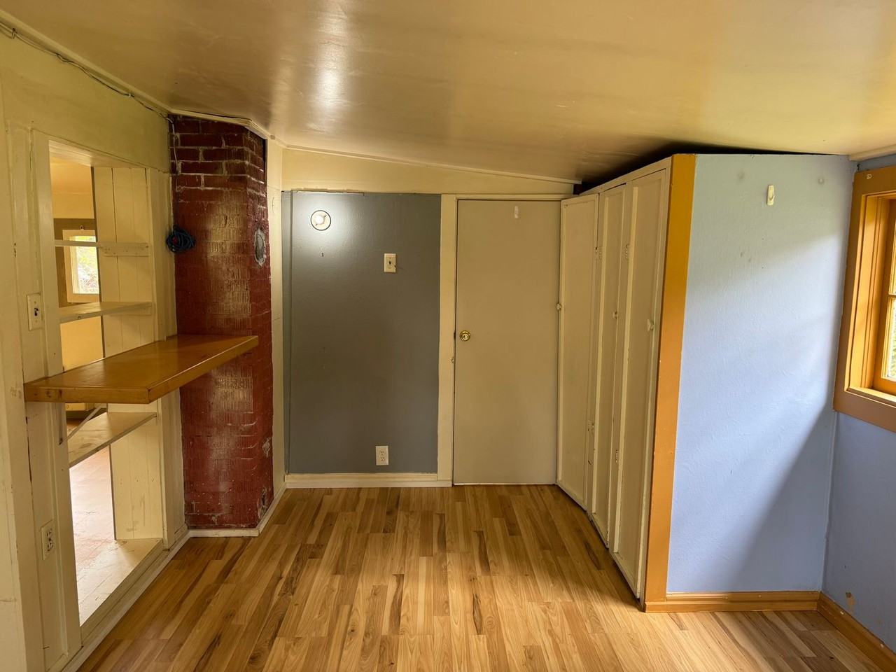 1857 Garden Ave - Photo 2 of 20