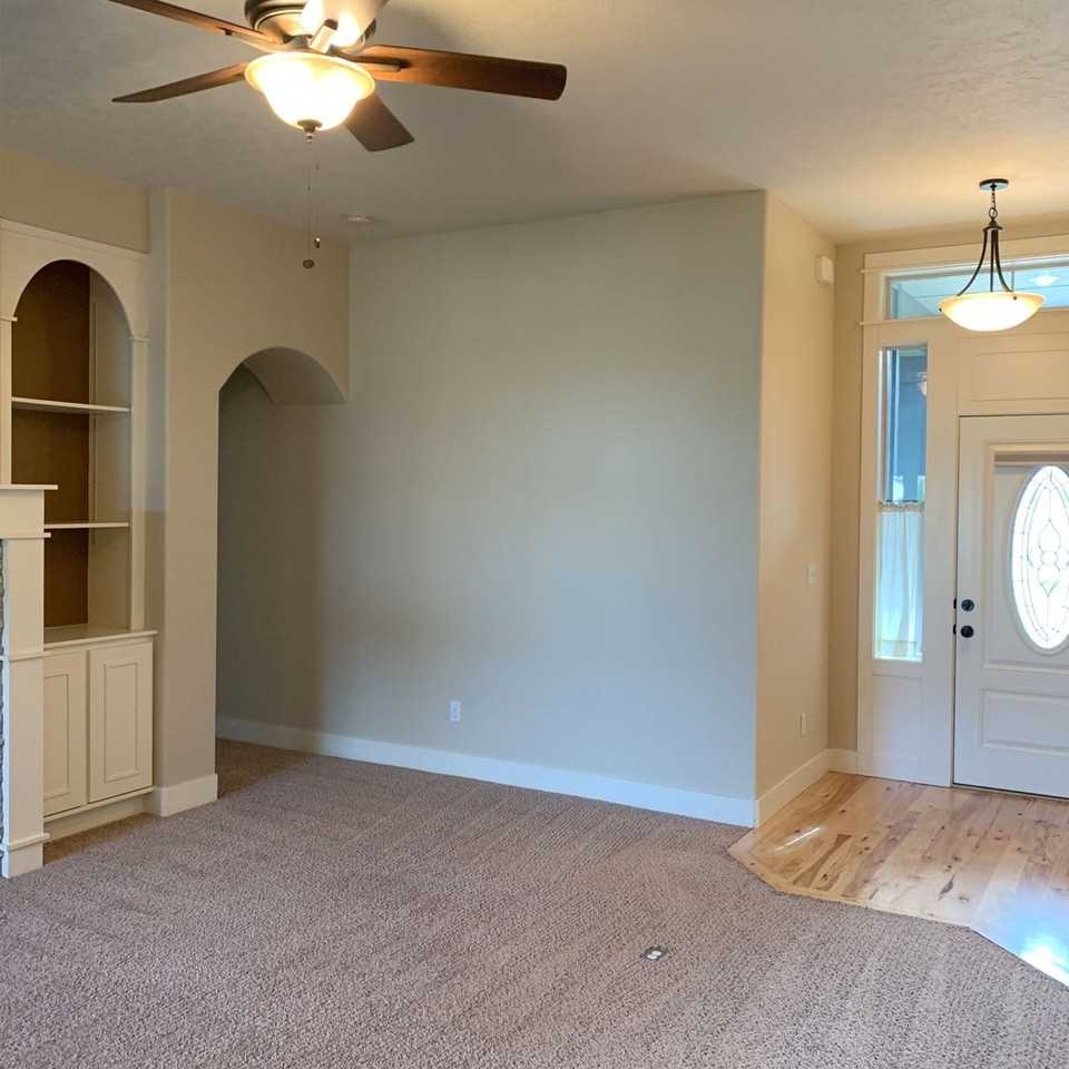 2835 Nw 12th Dr - Photo 3 of 14