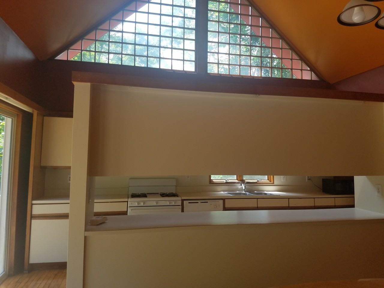 102 Sherman Ave - Photo 7 of 50