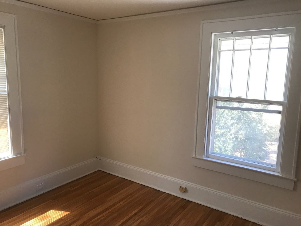 1541 Thomas Ave - Photo 7 of 15