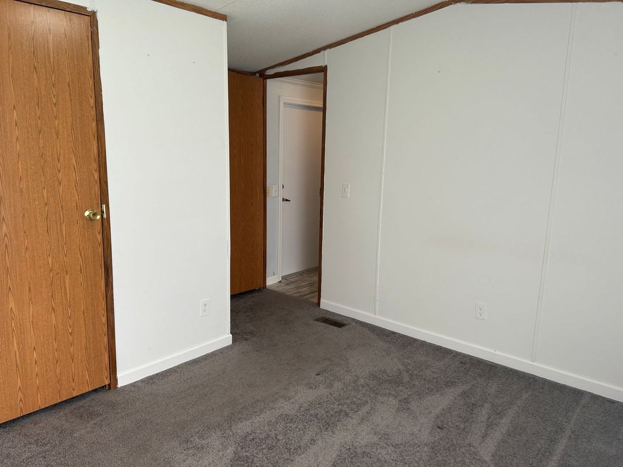 21759 Landwood Trl - Photo 7 of 10