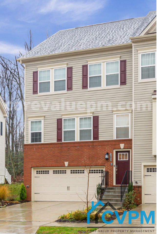 8340 Daydream Cres - Photo 3 of 37