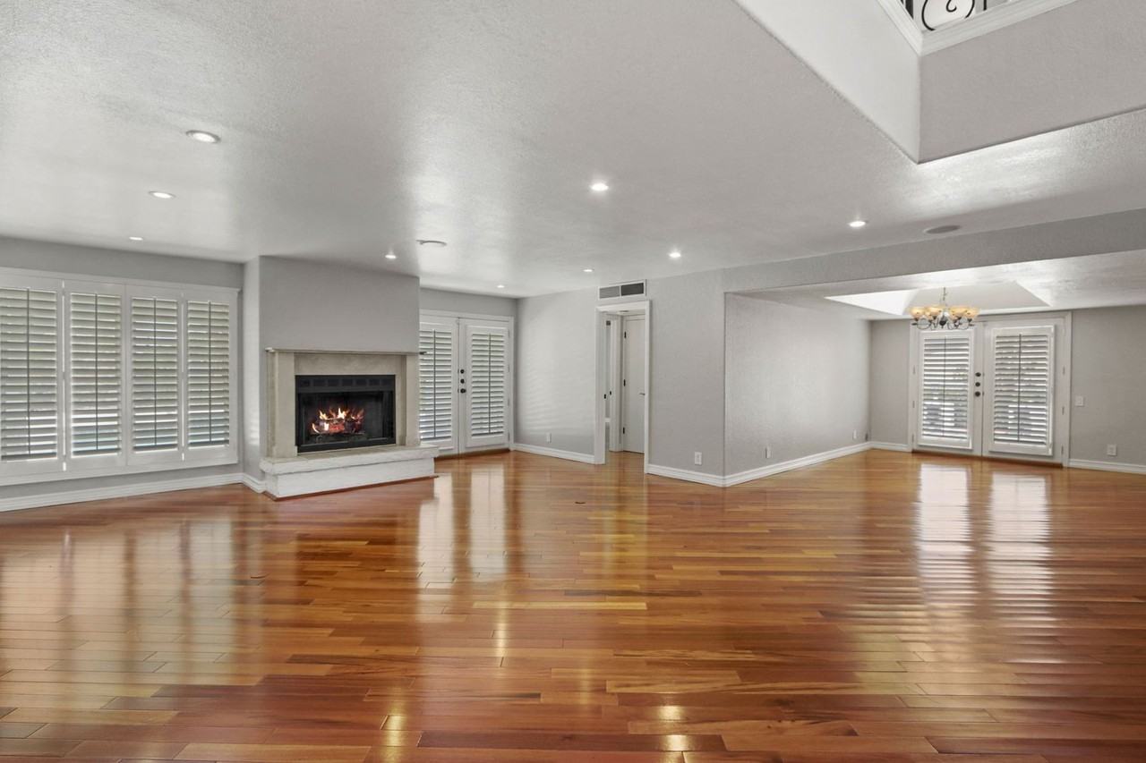 6213 Bluff Ridge Dr - Photo 3 of 13