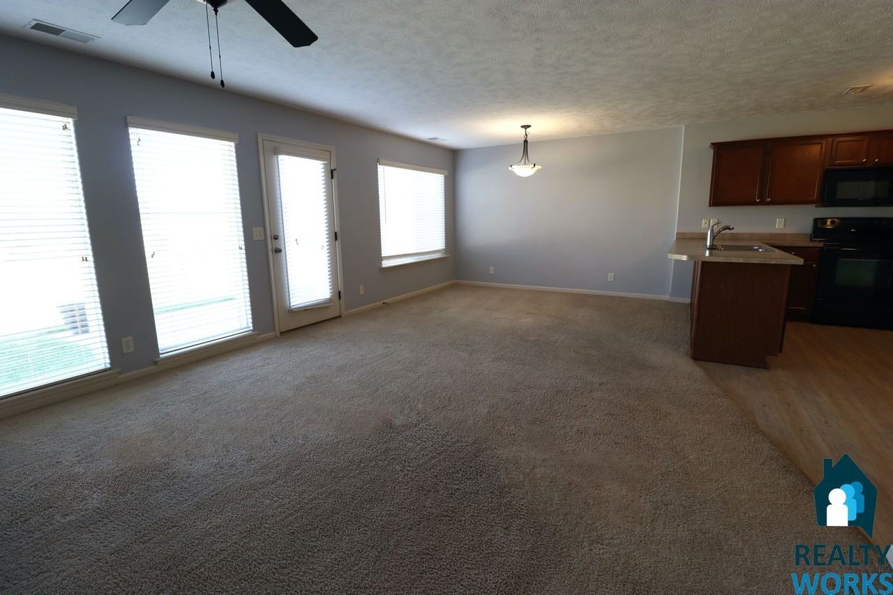 4830 Nw Pemberly Ln - Photo 3 of 14