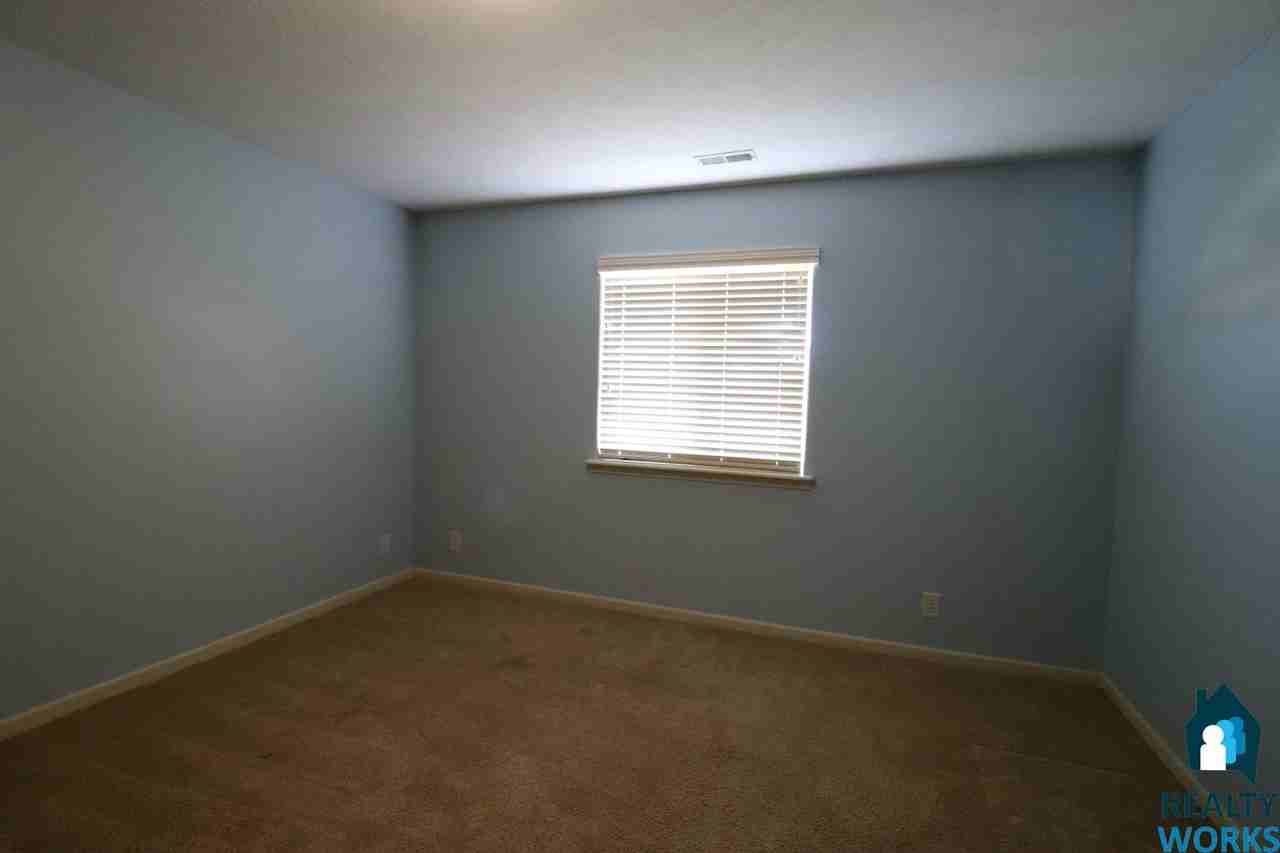 4830 Nw Pemberly Ln - Photo 7 of 14