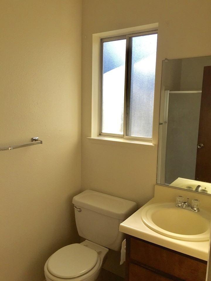 2739 Ceres Ave - Photo 7 of 10