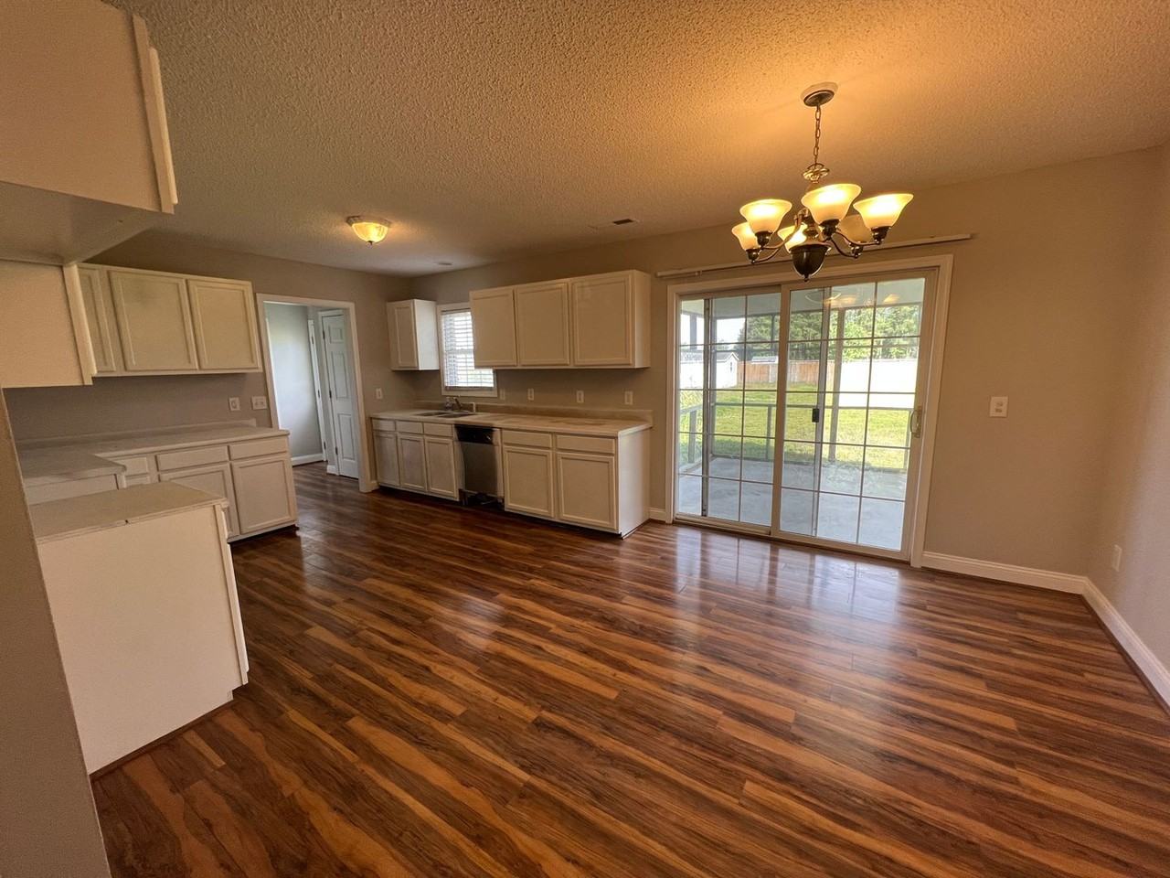 118 Terrilynn Way - Photo 3 of 11