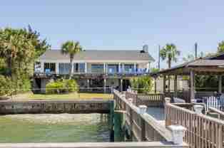 32 Greensboro St W - Photo 1 of 1