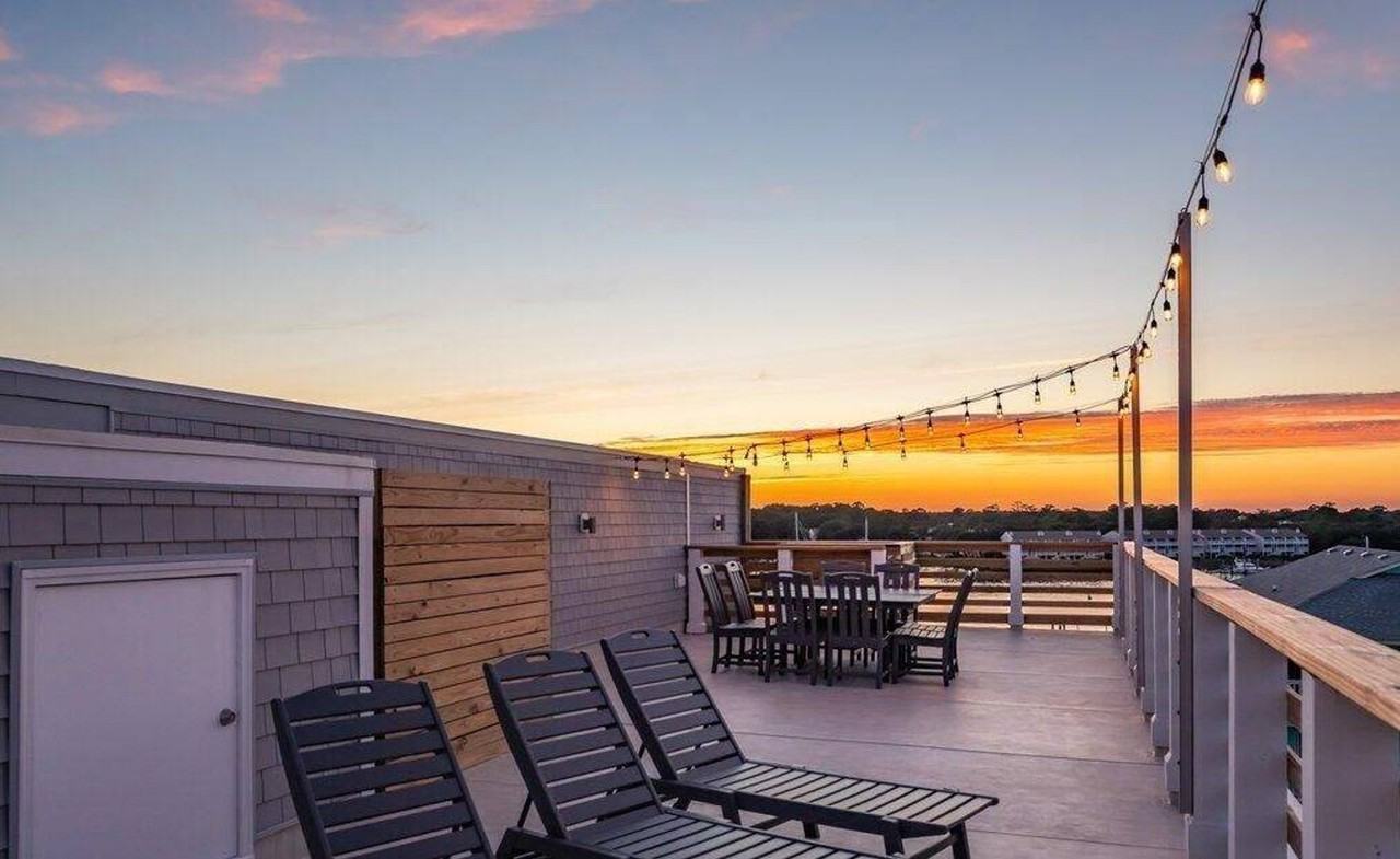 1007 Carolina Beach Avenue North - Photo 2 of 50