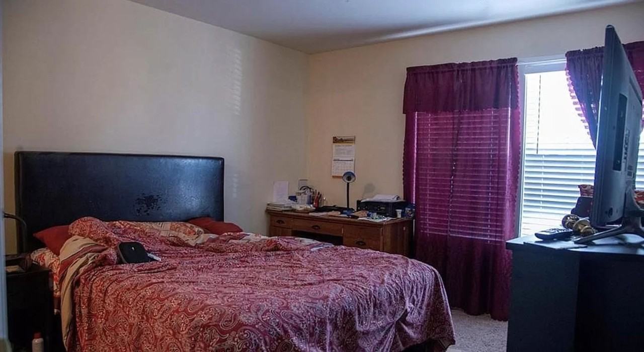 1138 Plaza Walk Dr - Photo 3 of 7