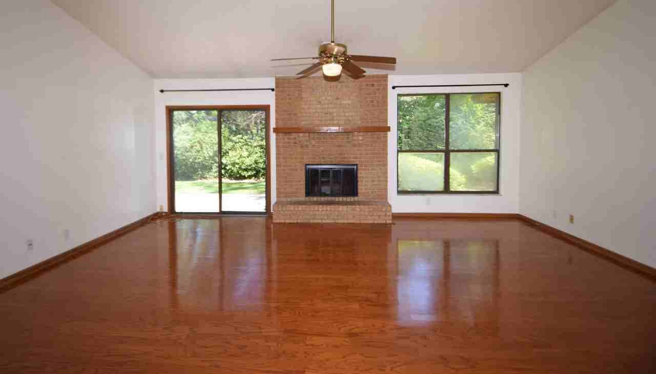 13173 Silver Oak Dr - Photo 3 of 16