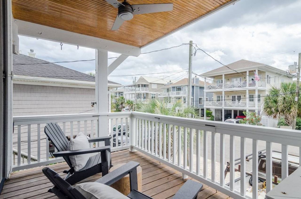 9 East Henderson Street - Photo 2 of 28