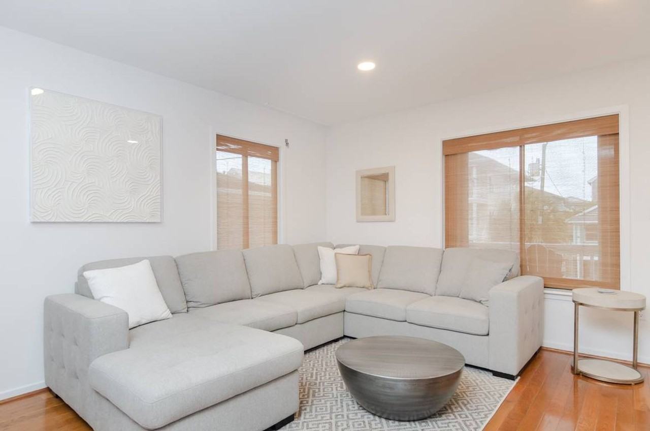 9 East Henderson Street - Photo 4 of 28