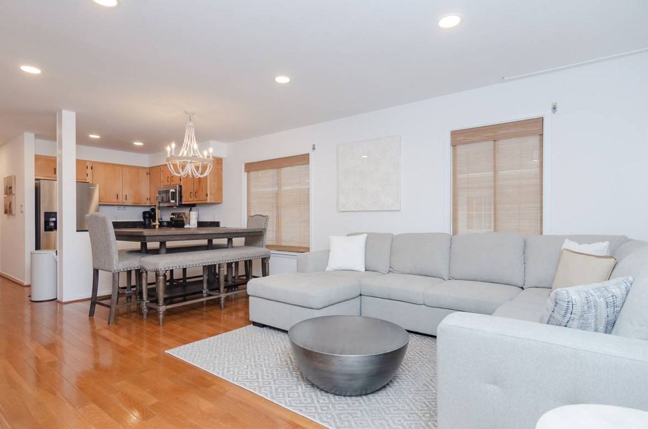 9 East Henderson Street - Photo 5 of 28