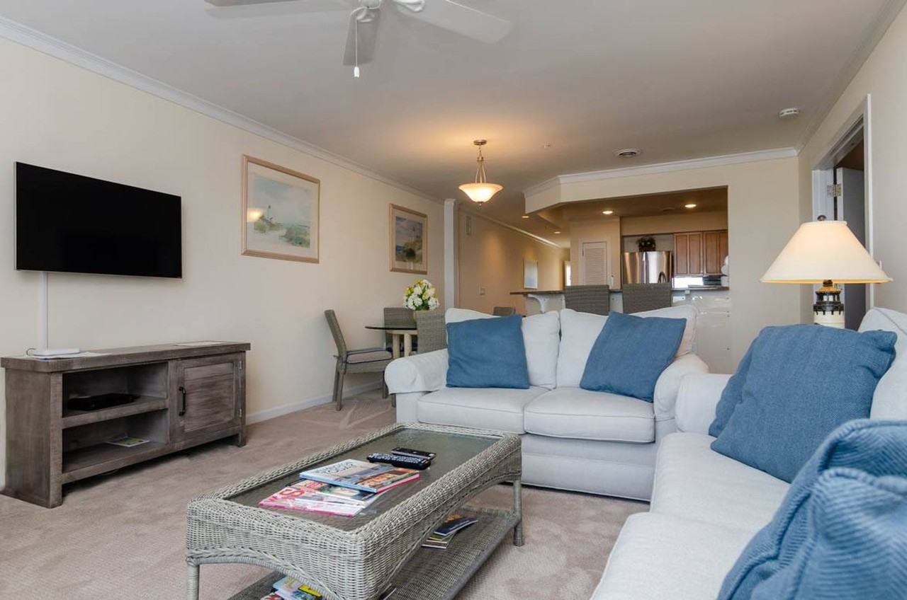 2514 N Lumina Ave - Photo 4 of 30