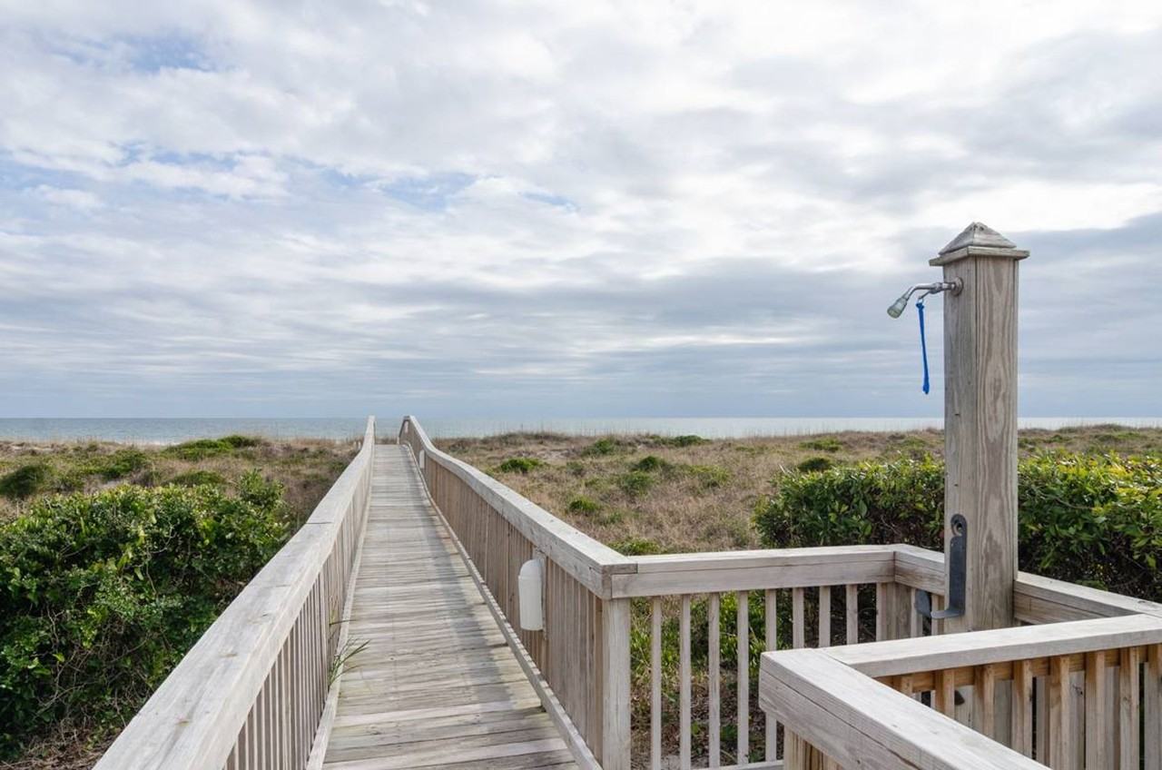 2510 N Lumina Ave - Photo 5 of 32