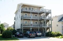 8 Sunset Ave Apt B #Apt B - Photo 1 of 1
