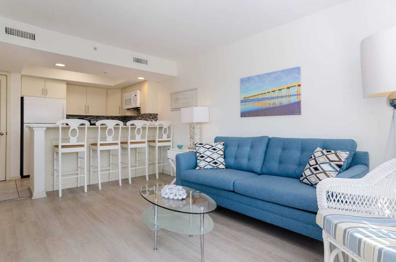 1102 N Lumina Ave - Photo 7 of 20