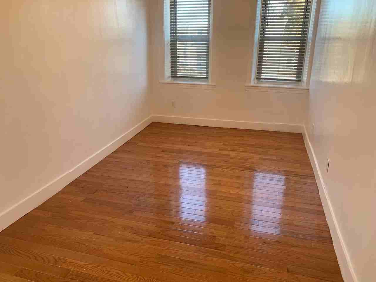 8301 Lindbergh Blvd - Photo 3 of 8