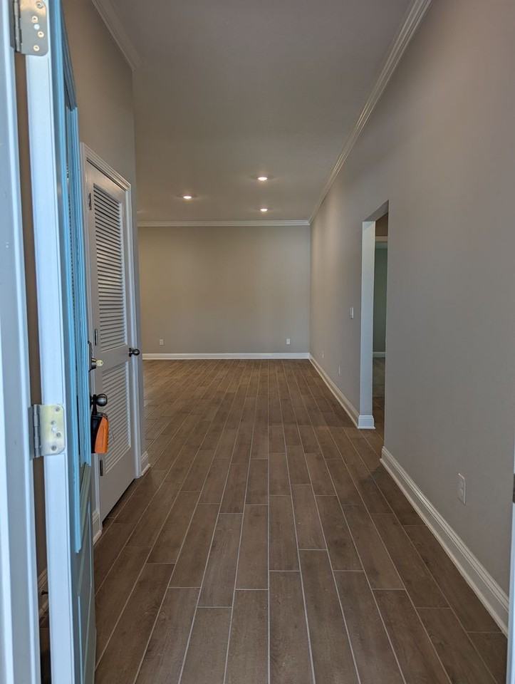 768 Narvarez Ave - Photo 3 of 36