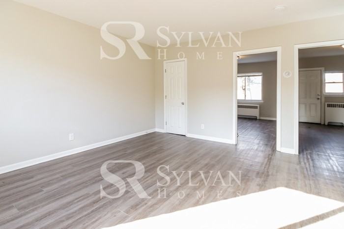 3004 E Federal St - Photo 3 of 16