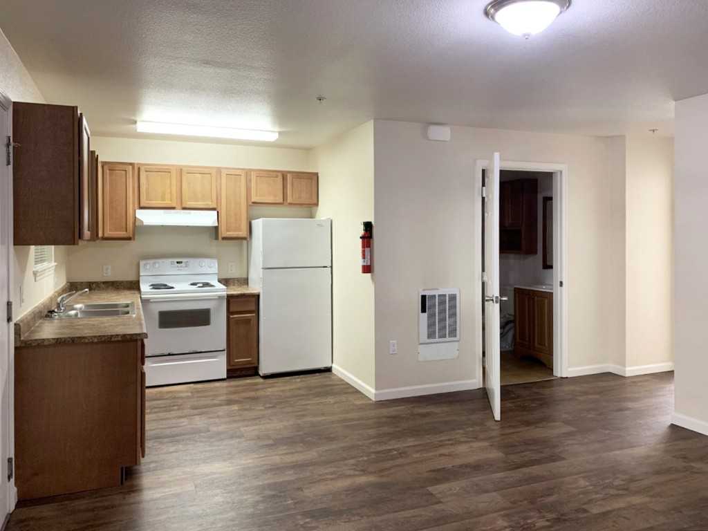 335 Union St #1D - Photo 2 of 14