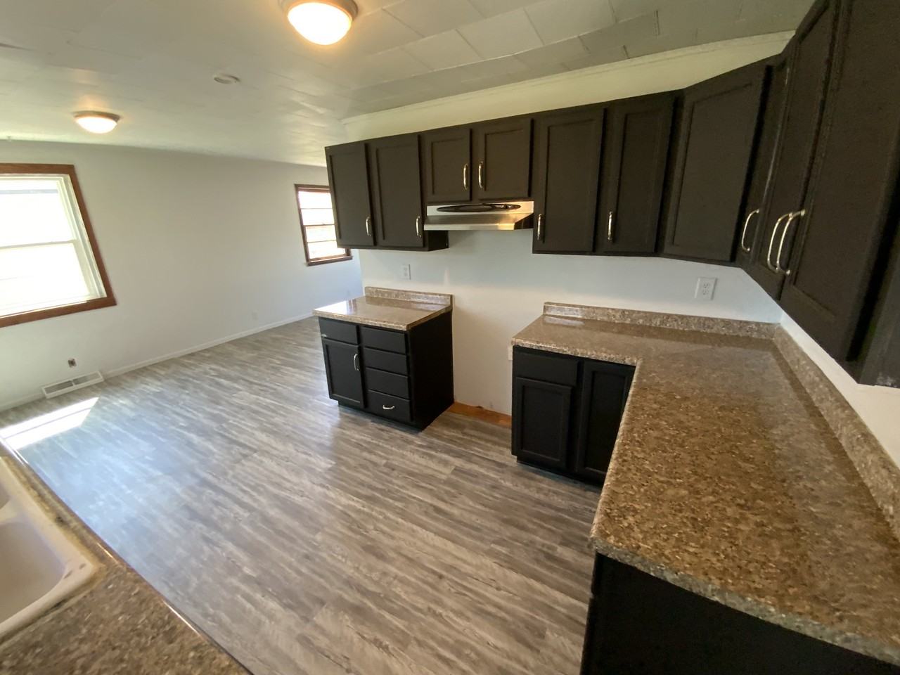 921 Martin St #NA - Photo 5 of 18