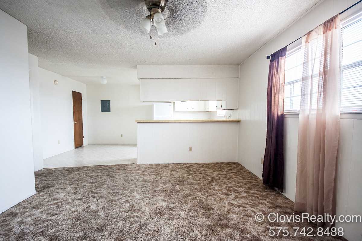1920 W 21st St #17 - Photo 4 of 11