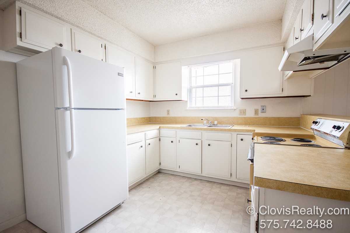 1920 W 21st St #17 - Photo 7 of 11