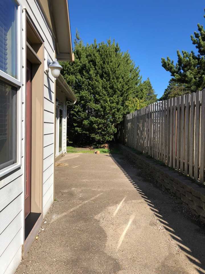 4050 Evergreen Ave #NA - Photo 3 of 13