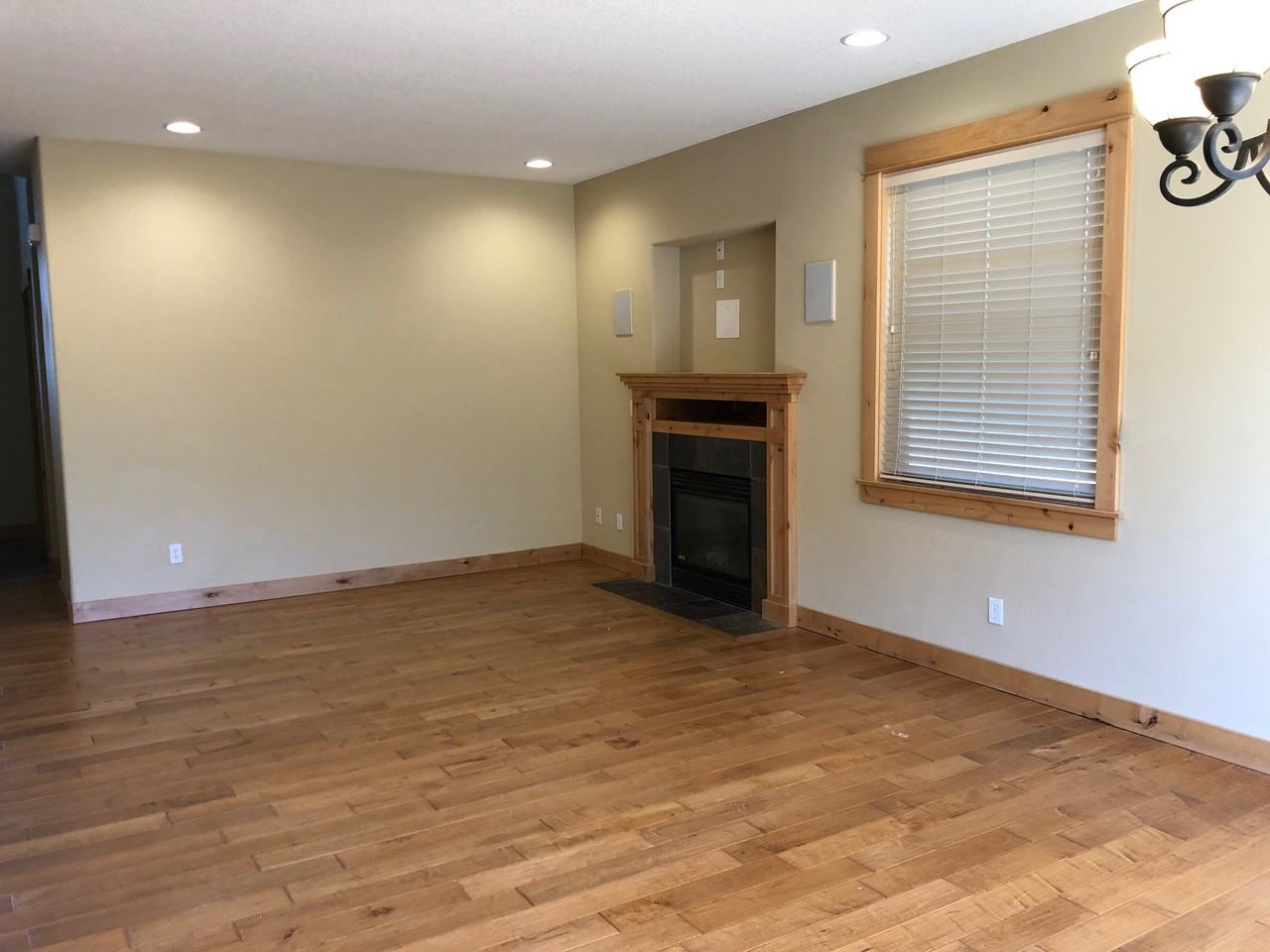 4050 Evergreen Ave #NA - Photo 4 of 13