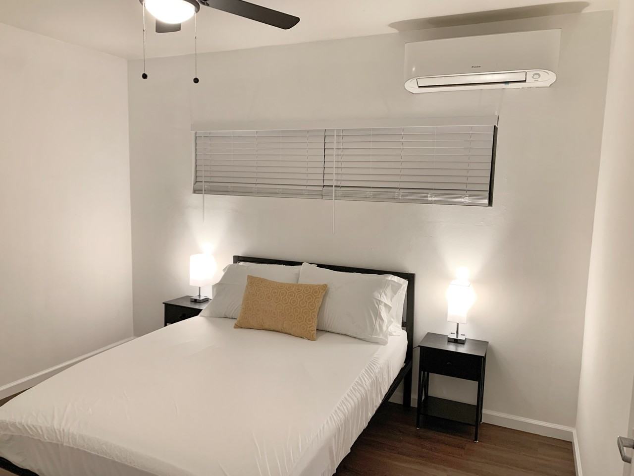 127 E 27th St #1 - Photo 4 of 12