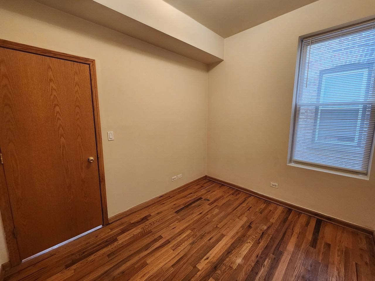 2048 N Western Ave #2R - Photo 7 of 13