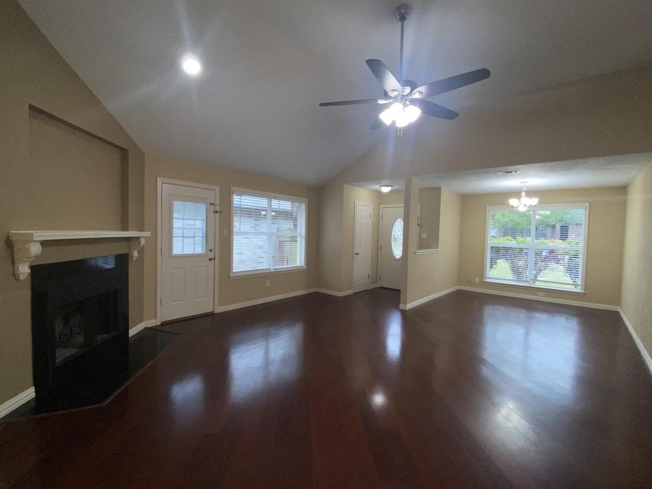 700 David Curry Dr #1 - Photo 2 of 11