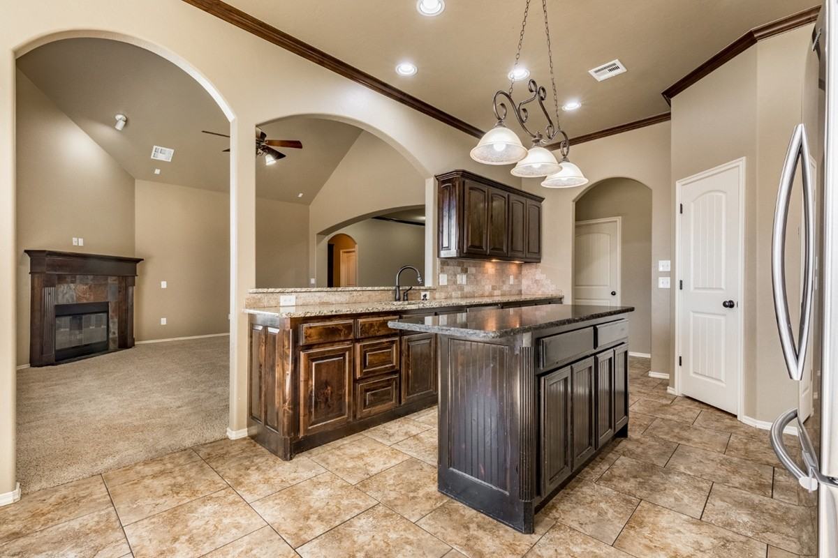 1432 Glenolde Pl #1 - Photo 4 of 35