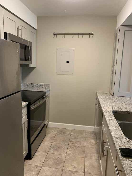 2727 Folsom St #1 - Photo 7 of 38