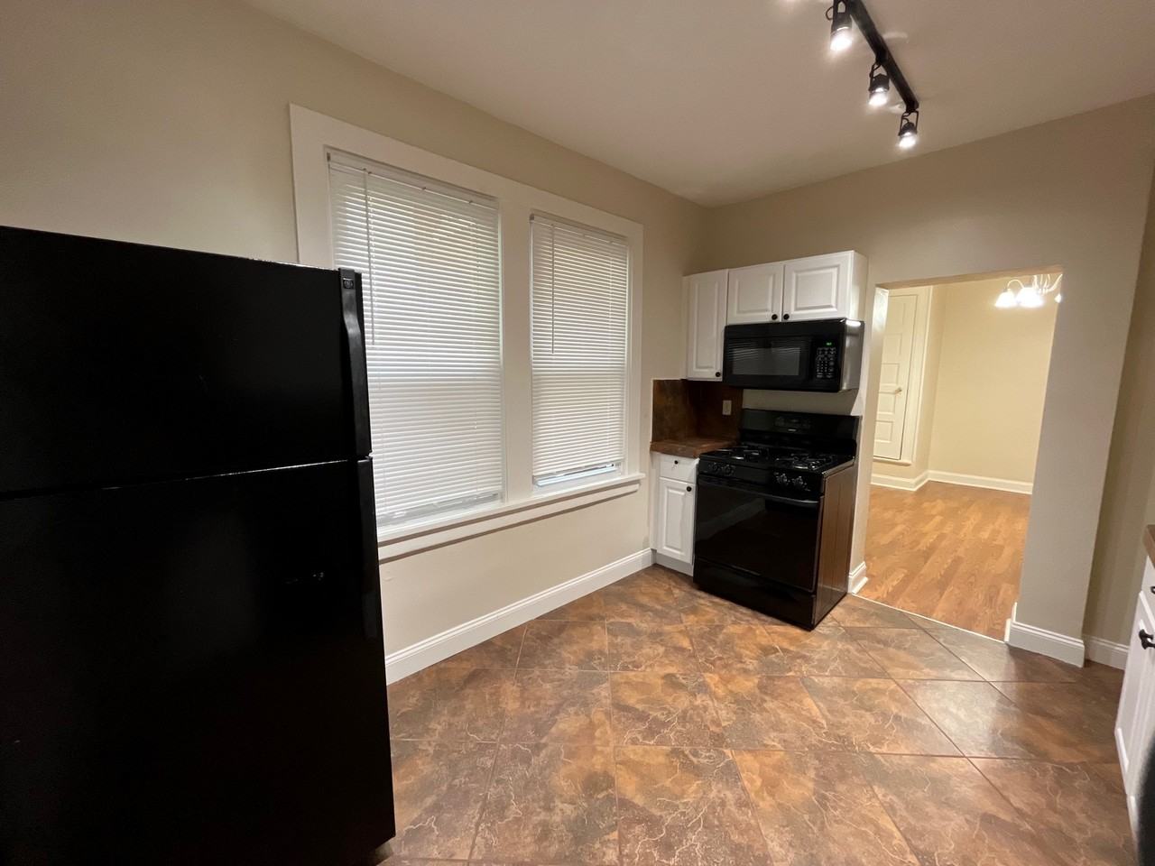 6846 Thomas Blvd #1 - Photo 6 of 35