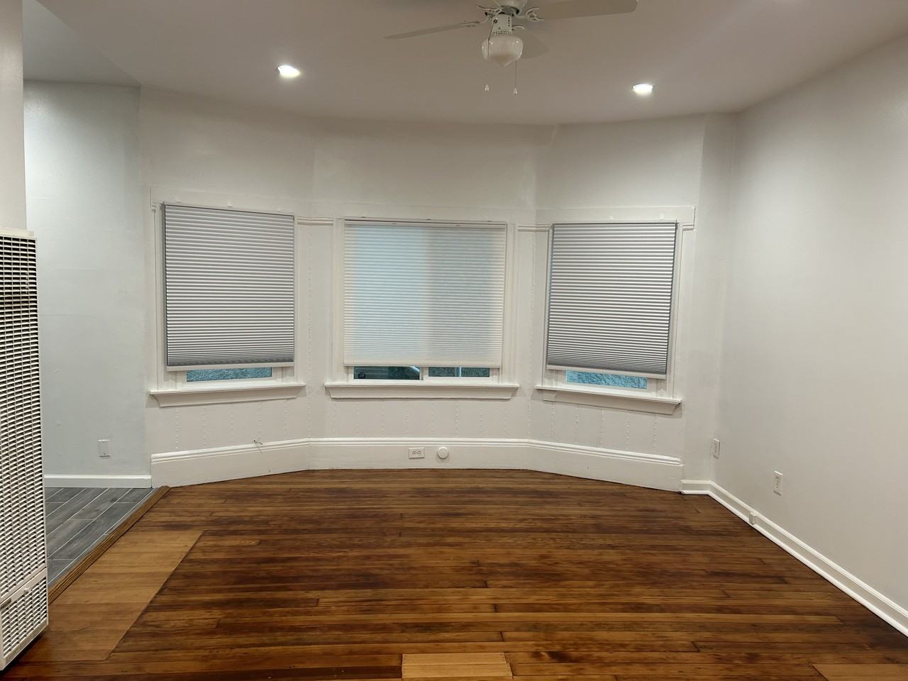 3654 West Street - Photo 2 of 13
