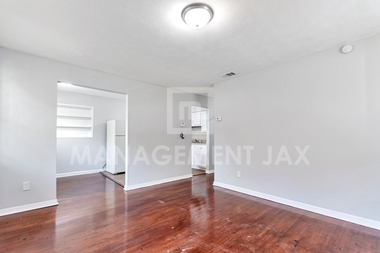 2128 W 15th St #1 - Photo 6 of 14