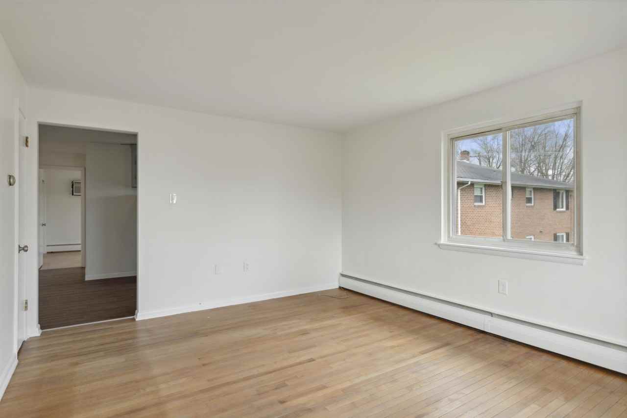 321 Lemon Street #8 - Photo 3 of 13