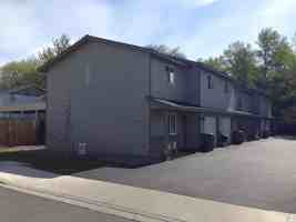 featured image of 1504 N Brook Ct