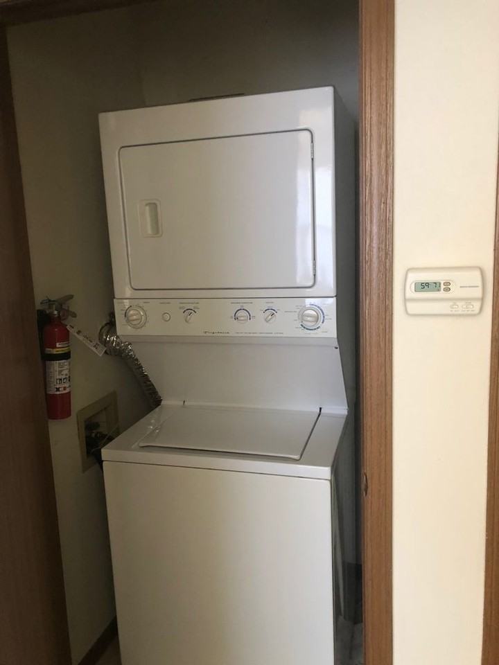 California Apartments - Photo 4 of 14