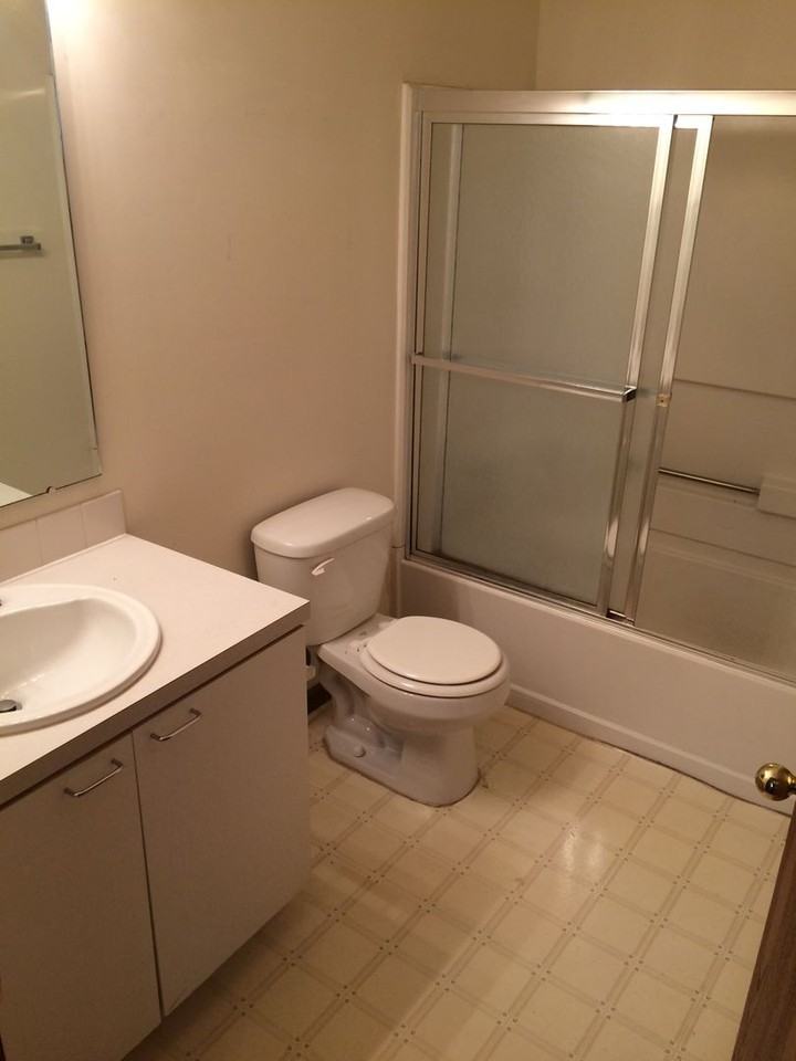 California Apartments - Photo 6 of 14