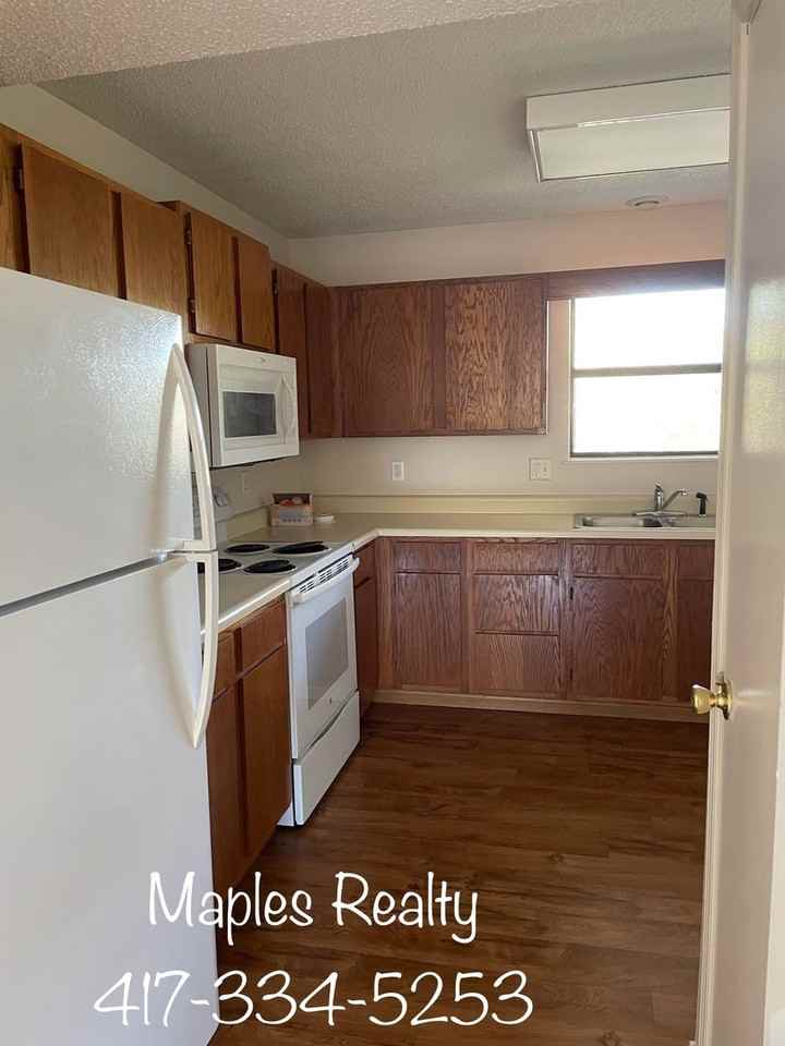 Spring Valley Apartments - Photo 3 of 12