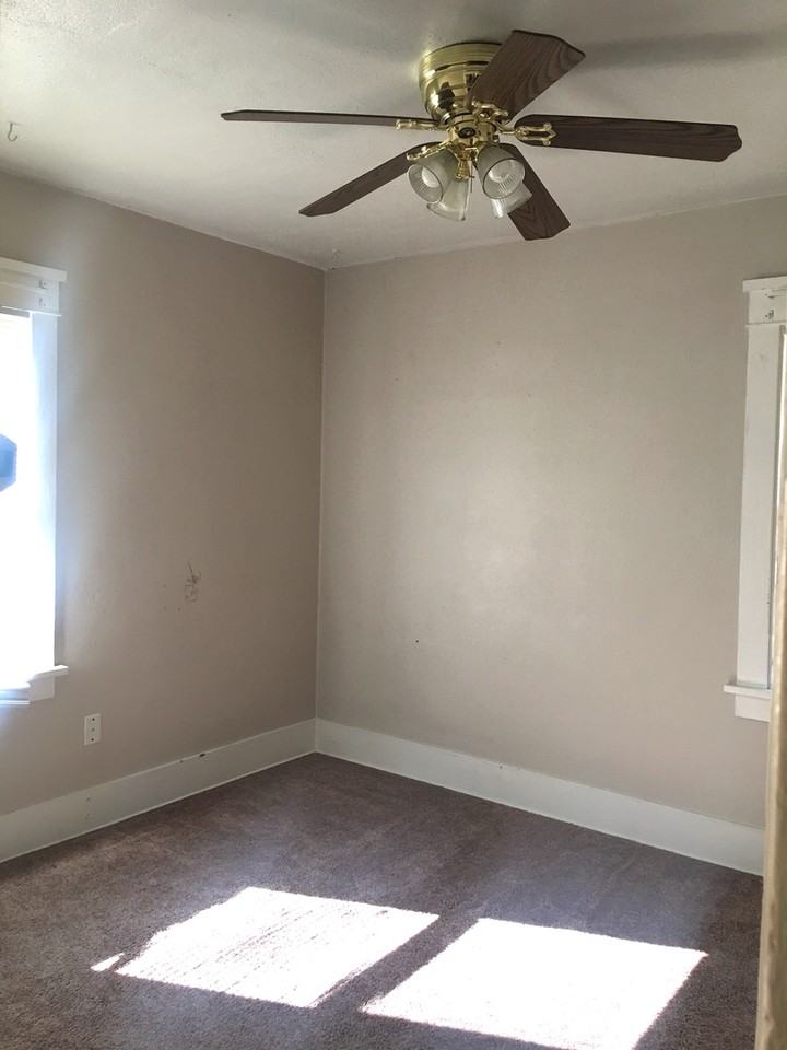 2015 7th Ave - Photo 6 of 11
