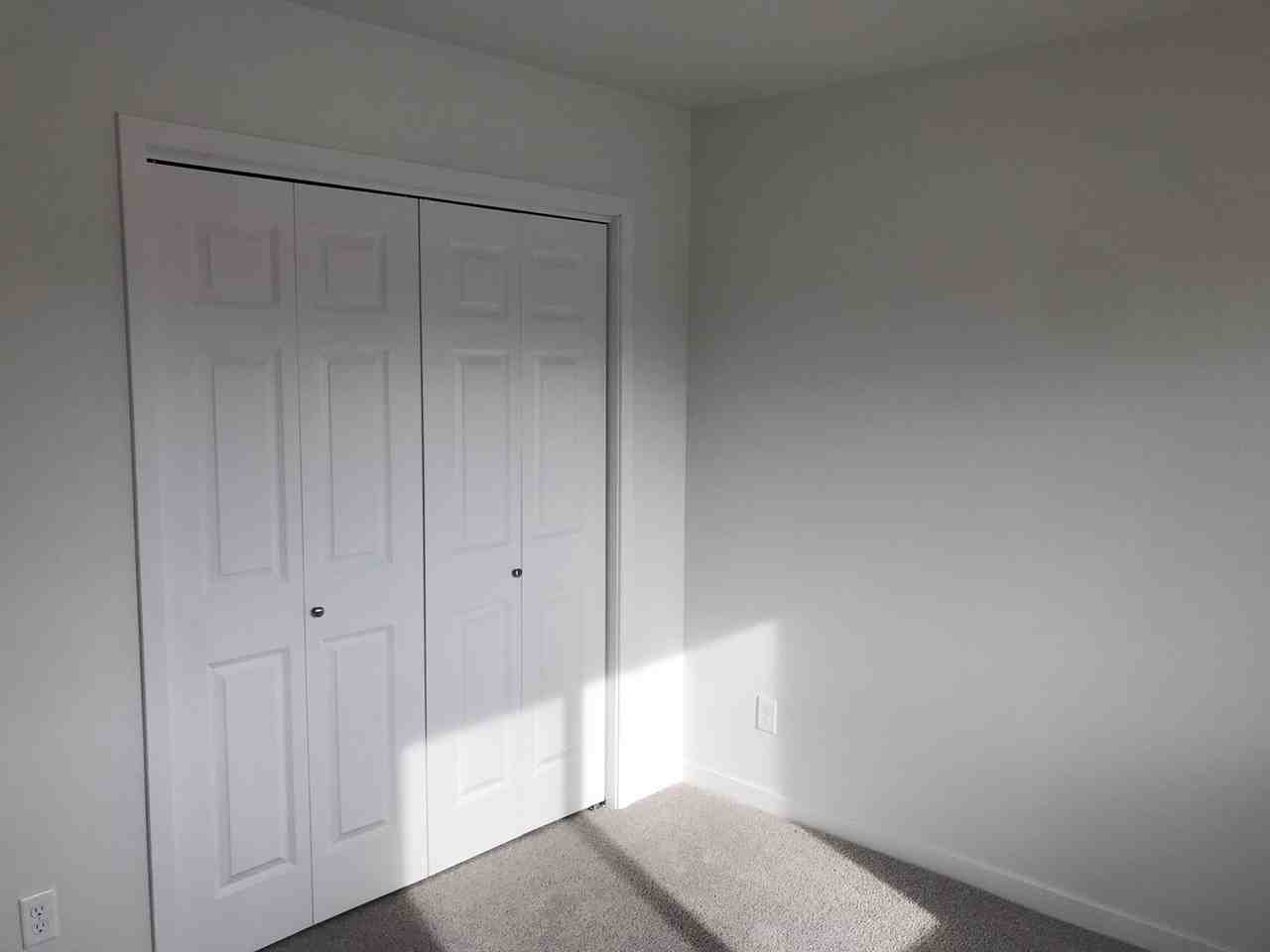 305A Torontos Ct - Photo 3 of 9